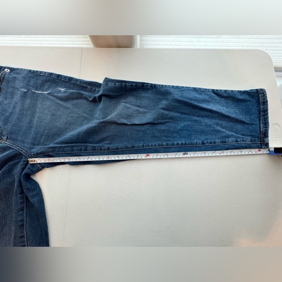 Banana Republic Factory High Rise Straight Jeans
Size 27/4 Petite - Picture 5 of 11